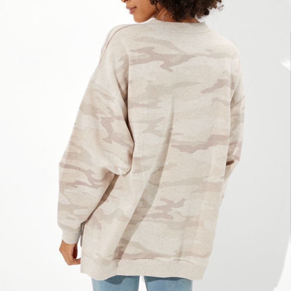 American Eagle Women’s Forever Camo Crew Neck Sweatshirt